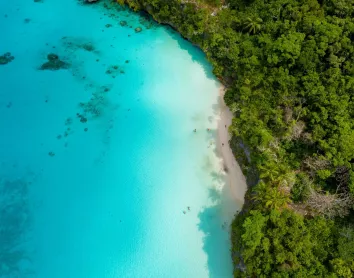 Lifou Kiki Beach Plage Eau Truquoise